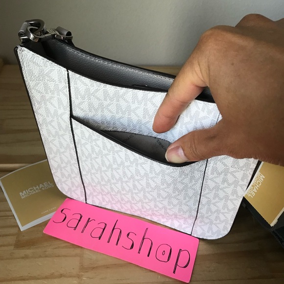 🌼Michael Kors Purse - Picture 9 of 12